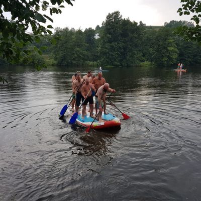 kanu jga firmenevent teambuilding boot regen isar donau